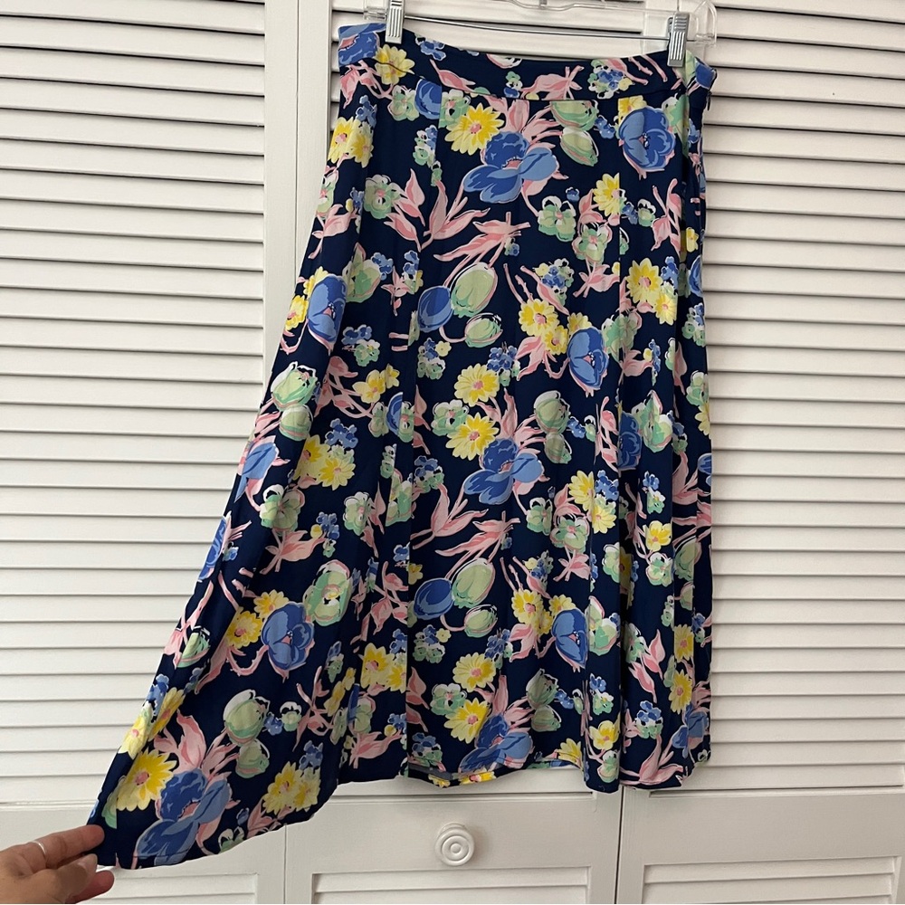 Talbots navy blue floral multicolored print midi skirt, Size 8